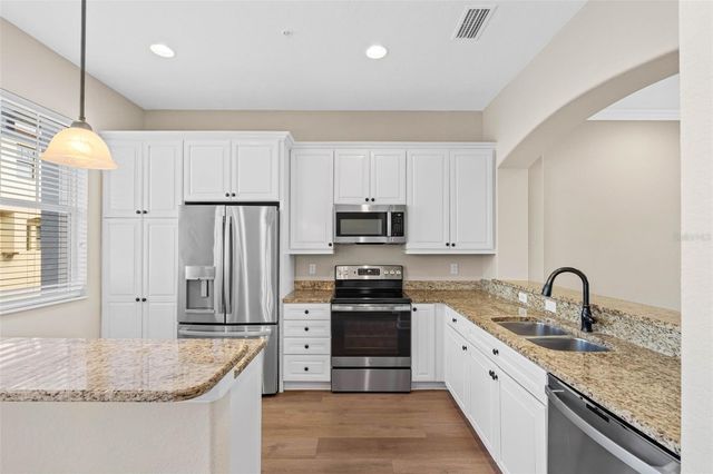 6030 YEATS MANOR DRIVE 105, Tampa, FL 33616