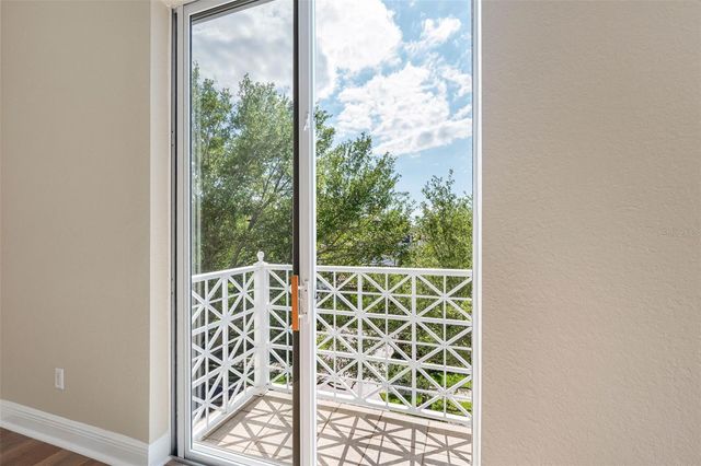 6030 YEATS MANOR DRIVE 105, Tampa, FL 33616