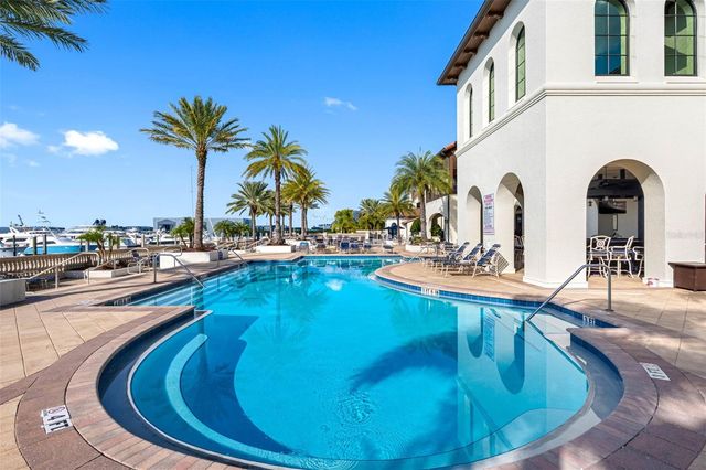 6030 YEATS MANOR DRIVE 105, Tampa, FL 33616
