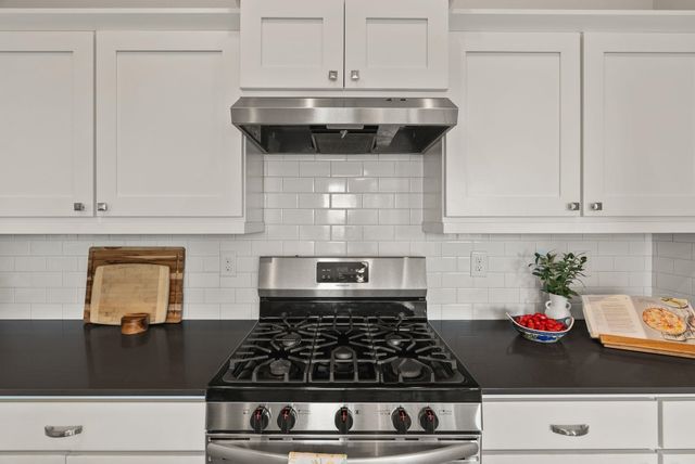 5718 N Vista Park Dr, Spokane, WA 99217