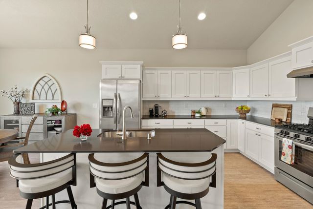 5718 N Vista Park Dr, Spokane, WA 99217