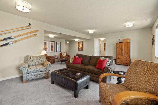 5718 N Vista Park Dr, Spokane, WA 99217