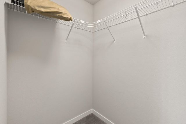 5718 N Vista Park Dr, Spokane, WA 99217