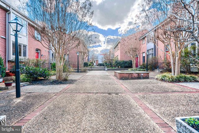 211 BOLTON PL, Baltimore, MD 21217