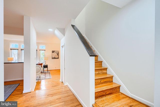 211 BOLTON PL, Baltimore, MD 21217