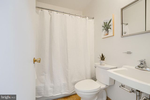 211 BOLTON PL, Baltimore, MD 21217