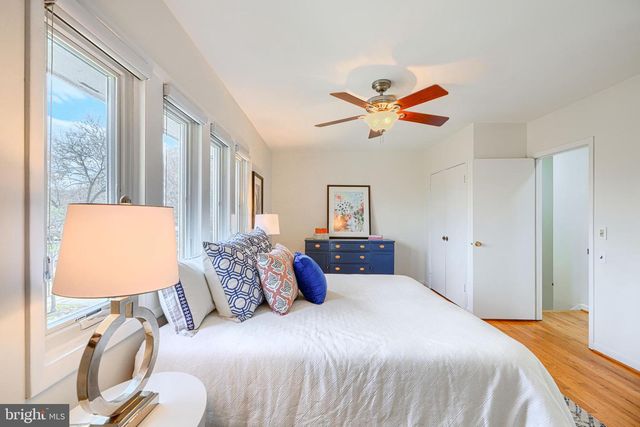 211 BOLTON PL, Baltimore, MD 21217