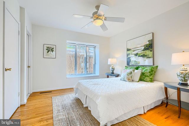 211 BOLTON PL, Baltimore, MD 21217