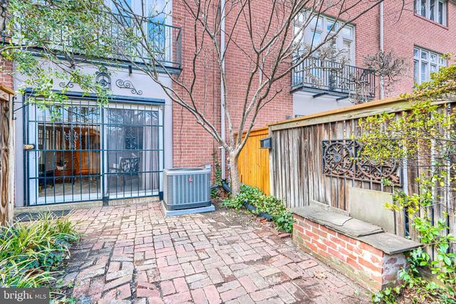 211 BOLTON PL, Baltimore, MD 21217