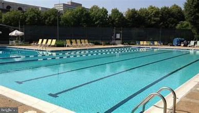 211 BOLTON PL, Baltimore, MD 21217