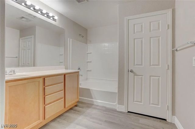 7021 Town Forest Avenue, Las Vegas, NV 89179