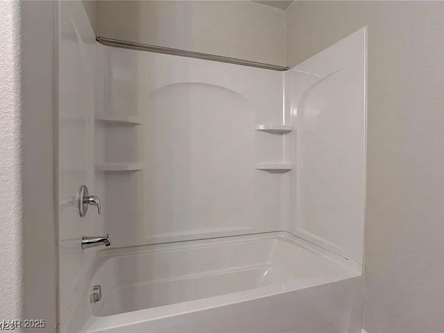 7021 Town Forest Avenue, Las Vegas, NV 89179