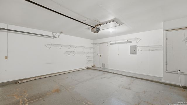 8603 Collingwood, Universal City, TX 78148