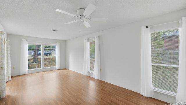 8603 Collingwood, Universal City, TX 78148