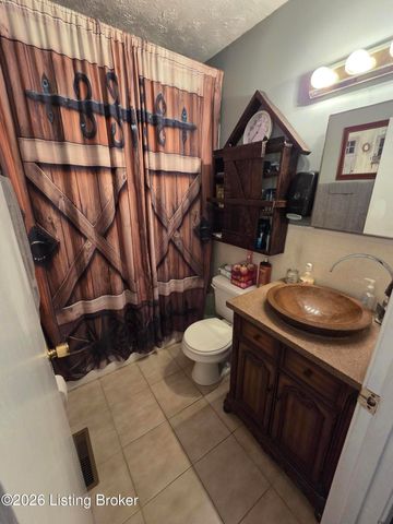 3981 Woodlawn Rd, Bardstown, KY 40004