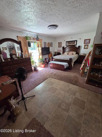 3981 Woodlawn Rd, Bardstown, KY 40004