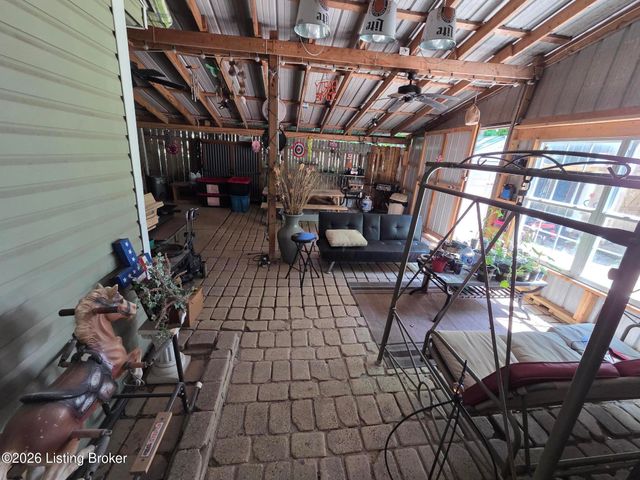 3981 Woodlawn Rd, Bardstown, KY 40004