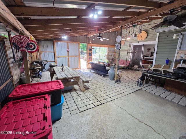 3981 Woodlawn Rd, Bardstown, KY 40004