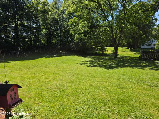 3981 Woodlawn Rd, Bardstown, KY 40004