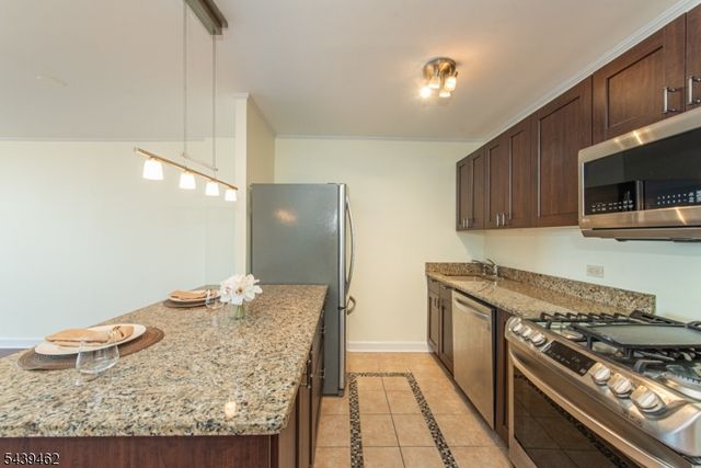 7004 Kennedy Blvd East 39f, Guttenberg Town, NJ 07093