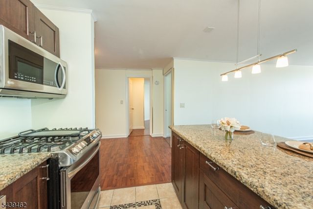 7004 Kennedy Blvd East 39f, Guttenberg Town, NJ 07093