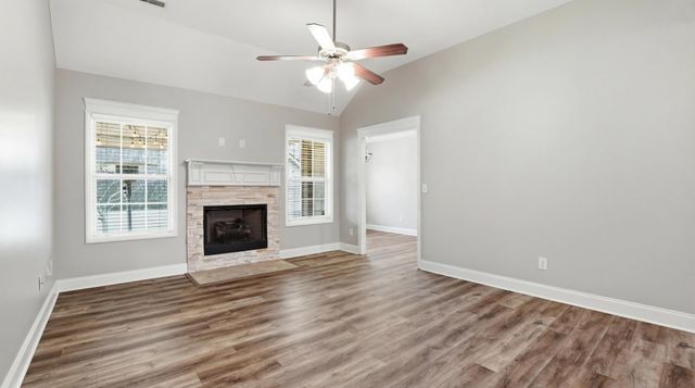 2422 Turtle Trce, Murfreesboro, TN 37127