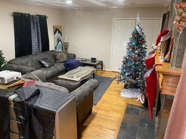 2906 Evella Street, Houston, TX 77026