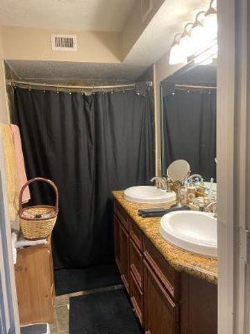 2906 Evella Street, Houston, TX 77026
