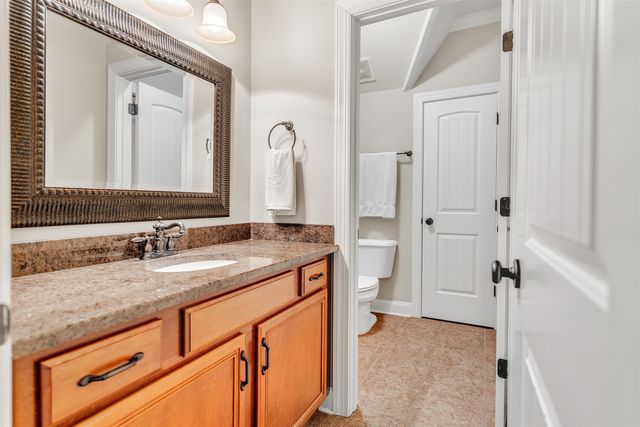 105 ASTON BROOK CV, Eads, TN 38028