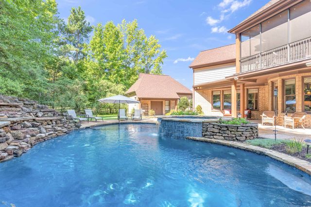 105 ASTON BROOK CV, Eads, TN 38028