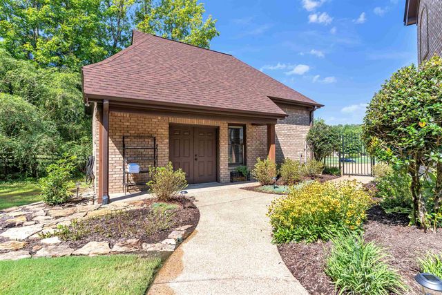 105 ASTON BROOK CV, Eads, TN 38028