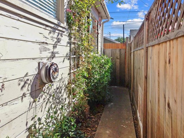 622 Sunset Drive, Capitola, CA 95010