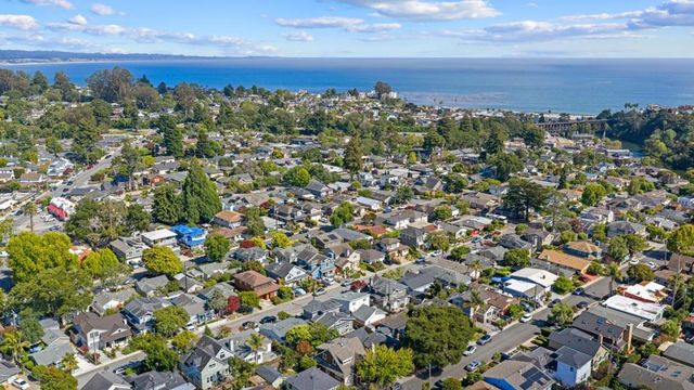 622 Sunset Drive, Capitola, CA 95010