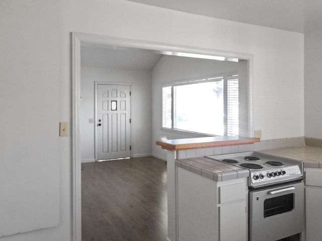 622 Sunset Drive, Capitola, CA 95010