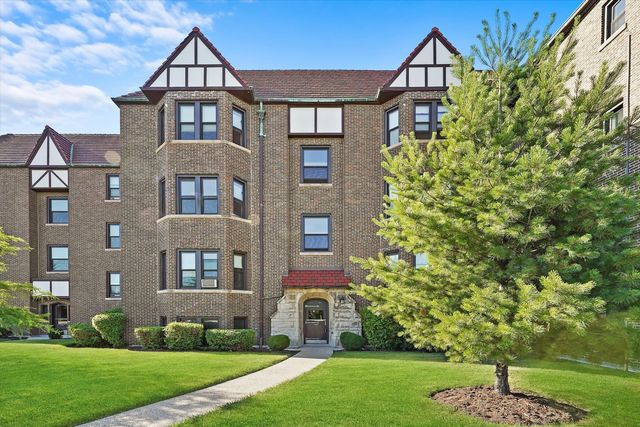 38 Lawton Road 2, Riverside, IL 60546