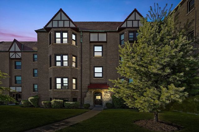 38 Lawton Road 2, Riverside, IL 60546