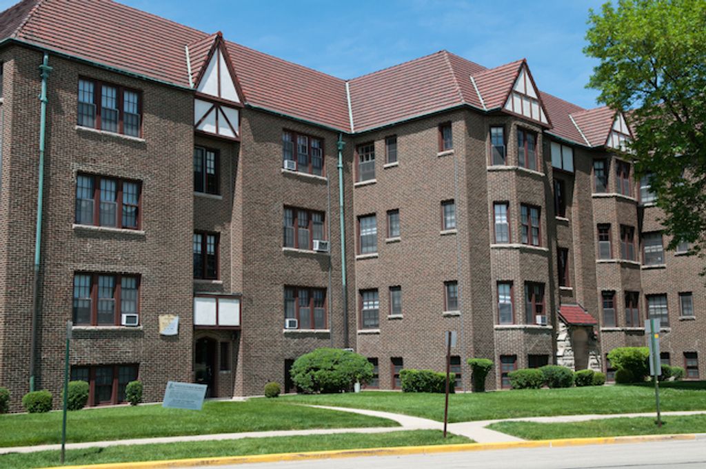 38 Lawton Road 2, Riverside, IL 60546