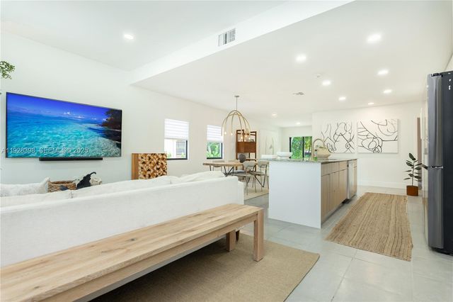 14000 NE 16th Ct, North Miami, FL 33181