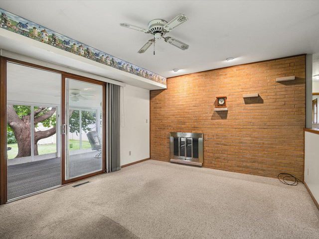 2406 Skyline Drive, Beloit, WI 53511