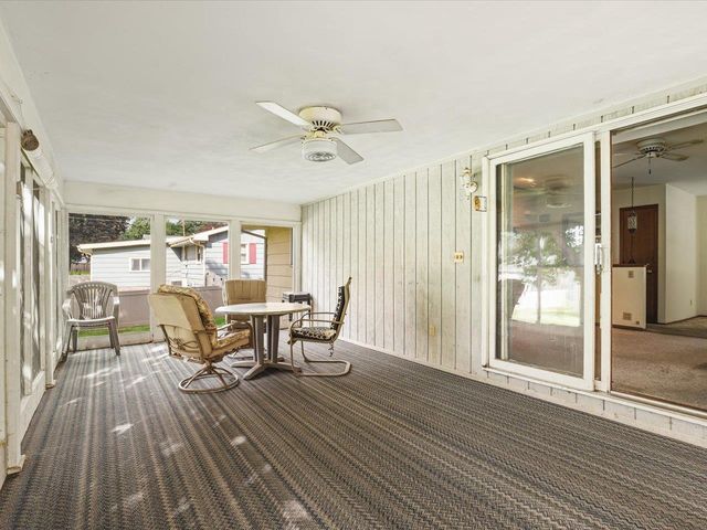 2406 Skyline Drive, Beloit, WI 53511