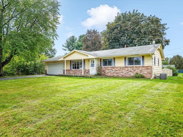 2406 Skyline Drive, Beloit, WI 53511