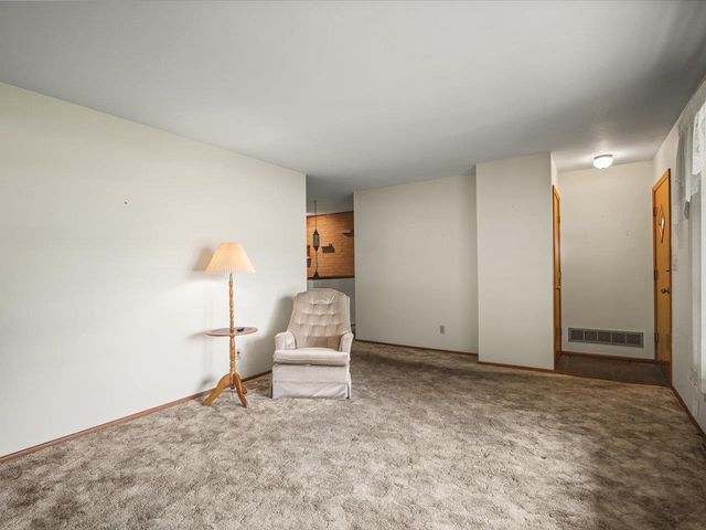 2406 Skyline Drive, Beloit, WI 53511