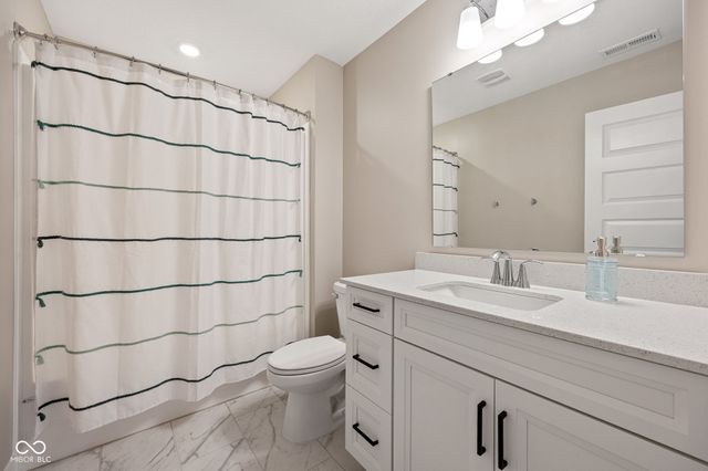 1500 Chatham Village Boulevard, Westfield, IN 46074