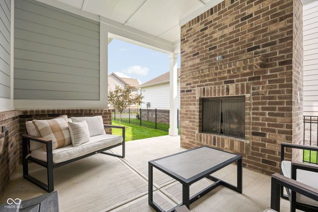 1500 Chatham Village Boulevard, Westfield, IN 46074