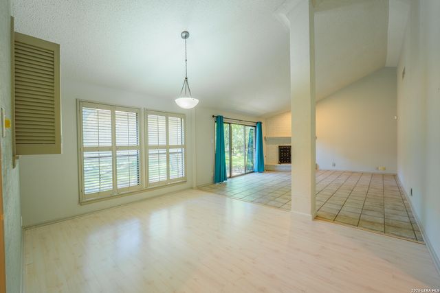 1010 E Bitters Rd, San Antonio, TX 78216