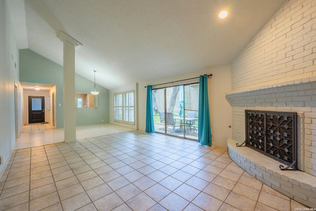 1010 E Bitters Rd, San Antonio, TX 78216