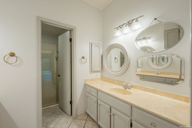 1010 E Bitters Rd, San Antonio, TX 78216