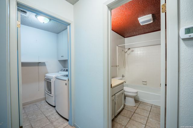 1010 E Bitters Rd, San Antonio, TX 78216