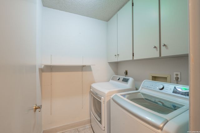 1010 E Bitters Rd, San Antonio, TX 78216