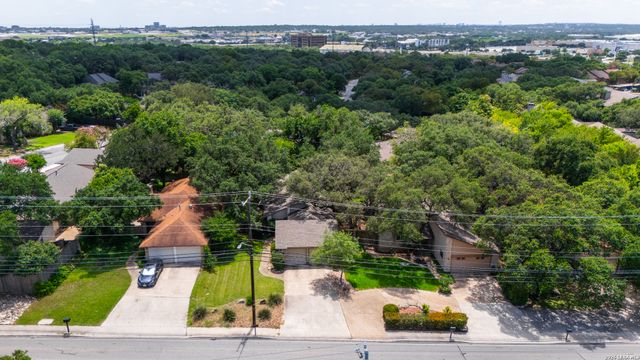 1010 E Bitters Rd, San Antonio, TX 78216